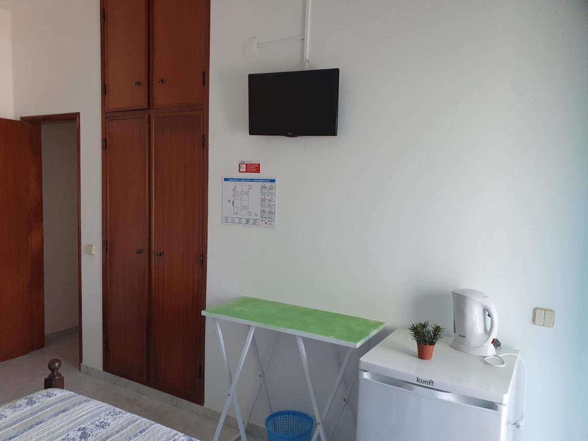 Hospedaria Firmino Bernardino Odeceixe Bagian luar foto